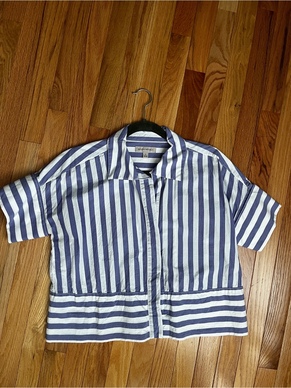 Banana Republic Striped Button-Up Shirt - Blue & White